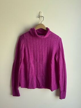 Banana Republic Women's Fuchsia Mock Neck Ribbed Sweater
